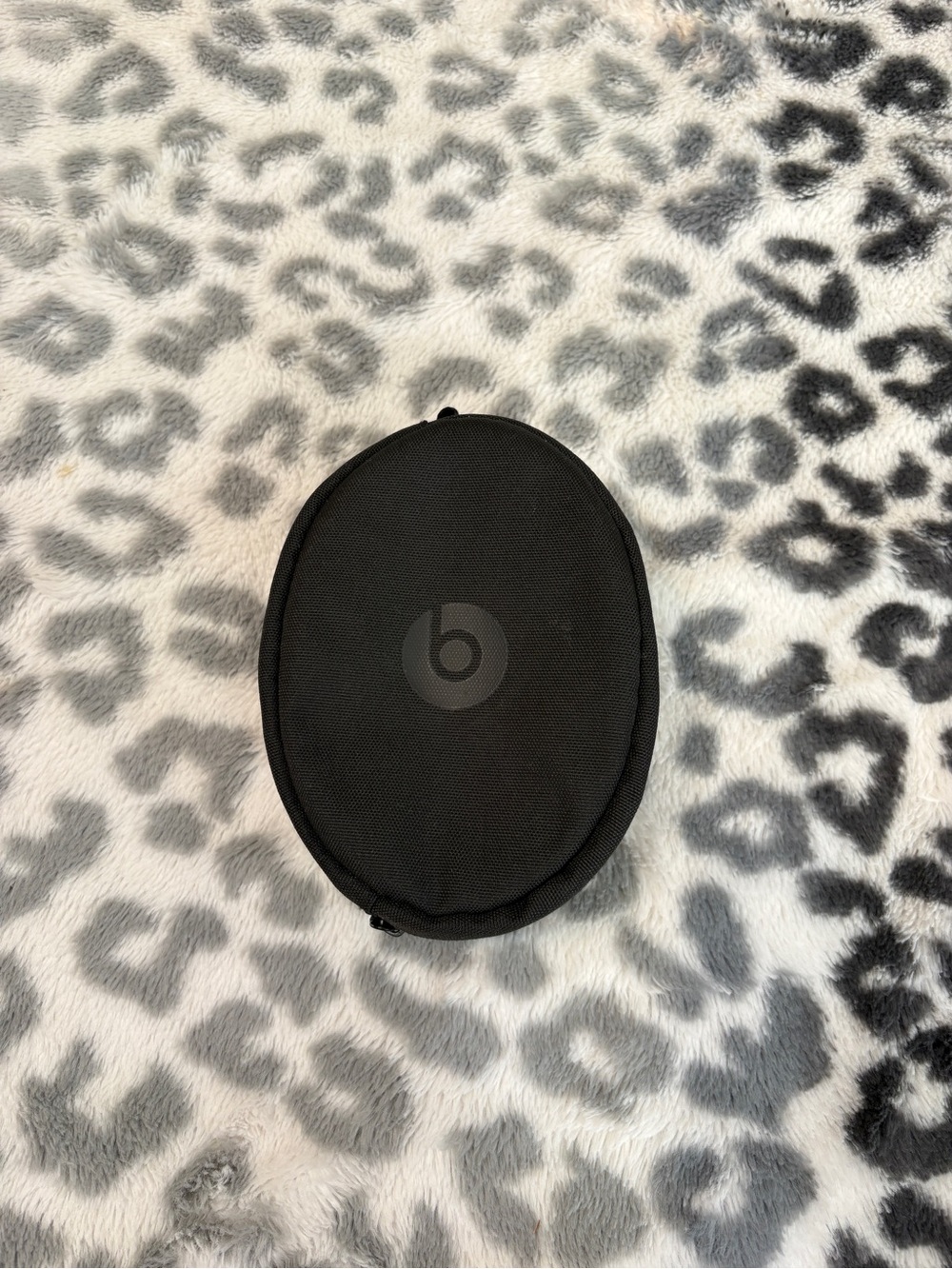 Black Beats Pouch
